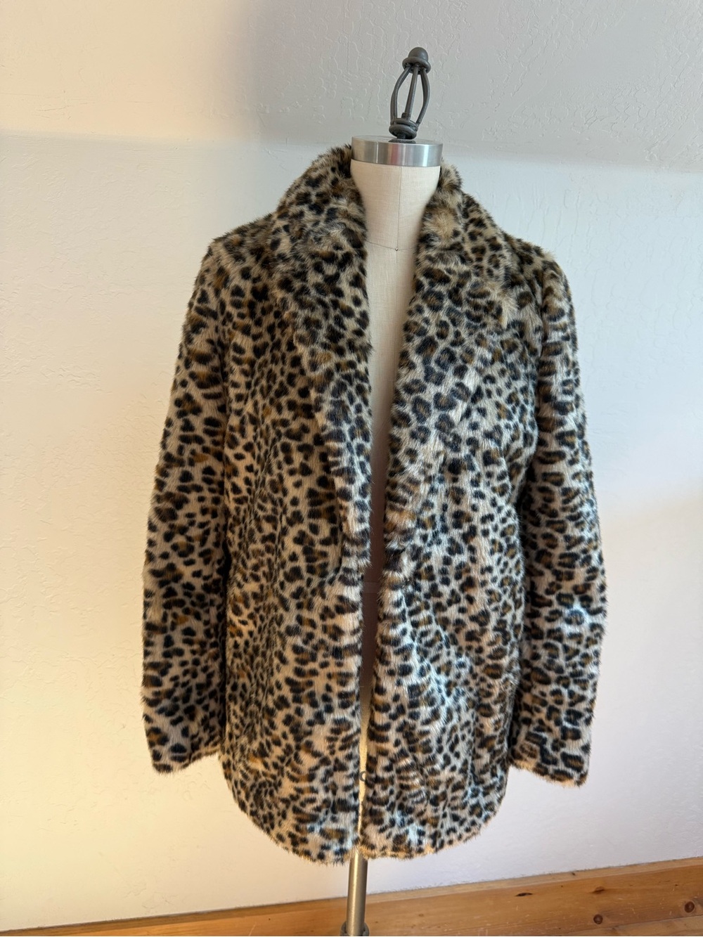 Boden Leopard Print Faux Fur Coat - Women Medium Size 6